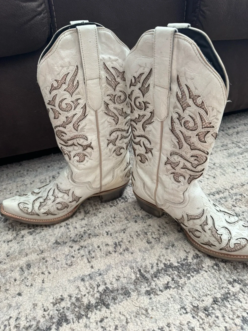 J.B. Dillon White Embroidered Western Ankle Boots - Picture 2 of 5